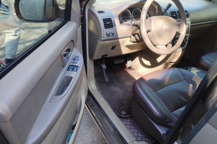 Used Buick GL8 2014 2.4L Classic Edition
