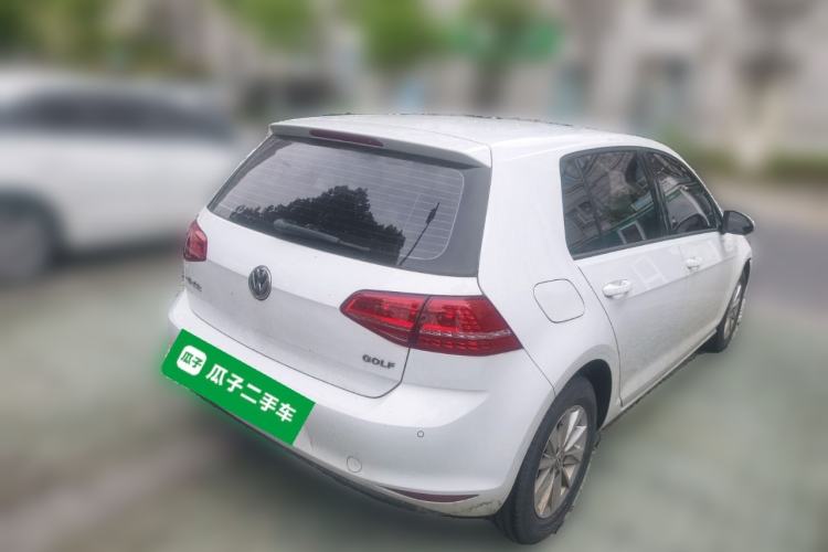 Used Volkswagen Golf 2016 1.6L Automatic Fashion Model
