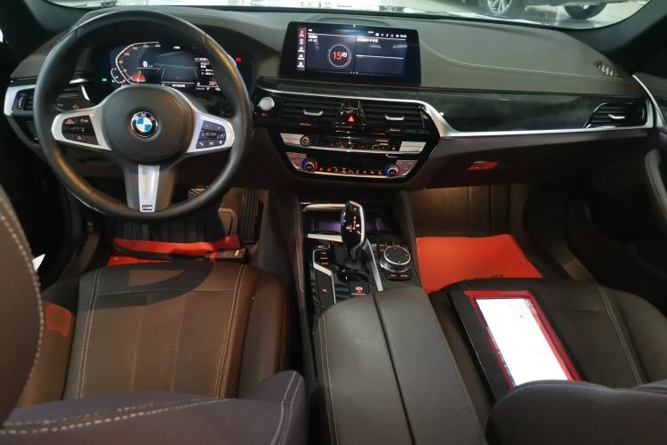 Used BMW 5 Series 2020 525Li M Sport Package Center Console