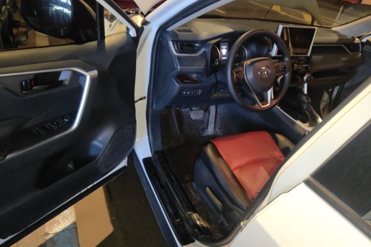 Used Toyota RAV4 2020 2.0L CVT Two-Wheel Drive Urban Edition
