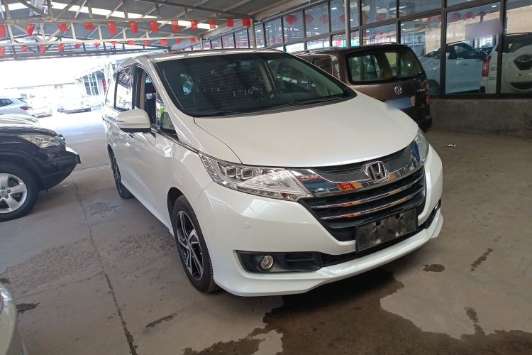 Used Honda Odyssey 2017 2.4L Smart Edition Front Right 45 Deg