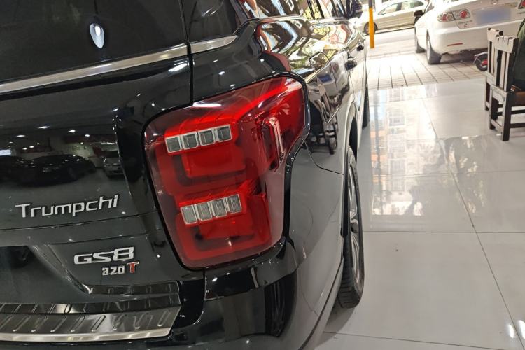 Used GAC Trumpchi GS8 2017 320T Two-Wheel Drive Luxury Smart Connectivity Version (7 Seats)
