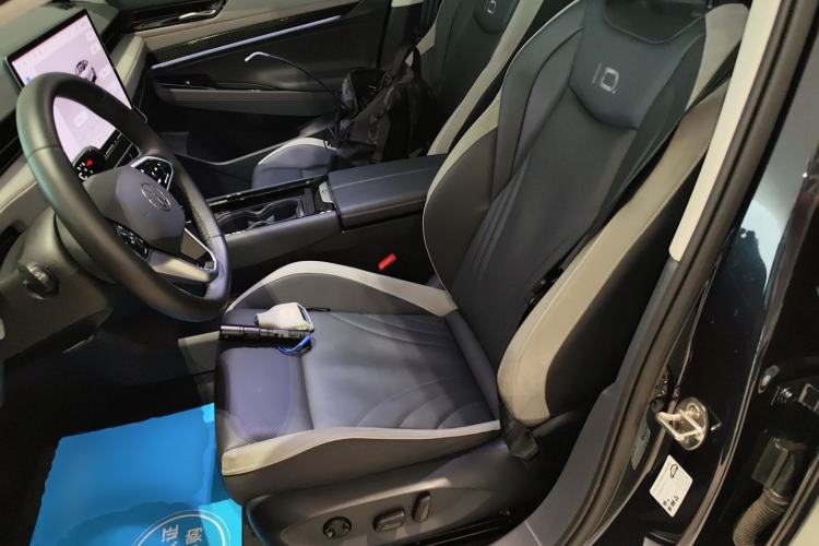 Used Volkswagen ID.7 VIZZION 2024 AIR model Left Front Seat