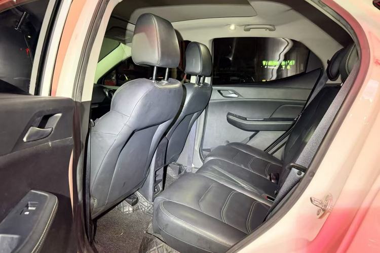 Used BYD Yuan New Energy 2019 EV360 Smart Connect Enjoyment Model