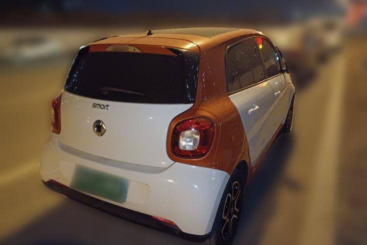 Used smart forfour 2016 0.9T 66 kW Pioneer Edition