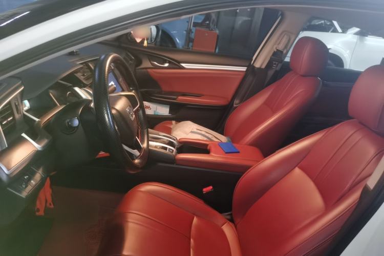 Used Honda Civic 2016 220TURBO CVT Luxury Edition Left Front Seat