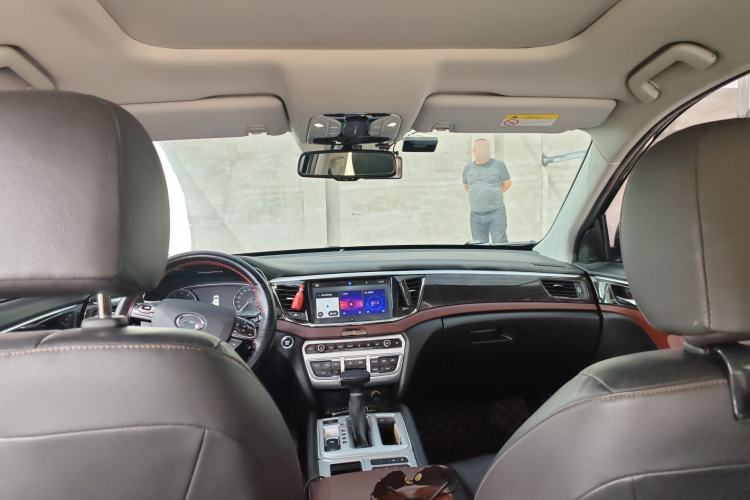 Used GAC Trumpchi GS8 2017 320T Two-Wheel Drive Luxury Smart Connectivity Version (7 Seats)