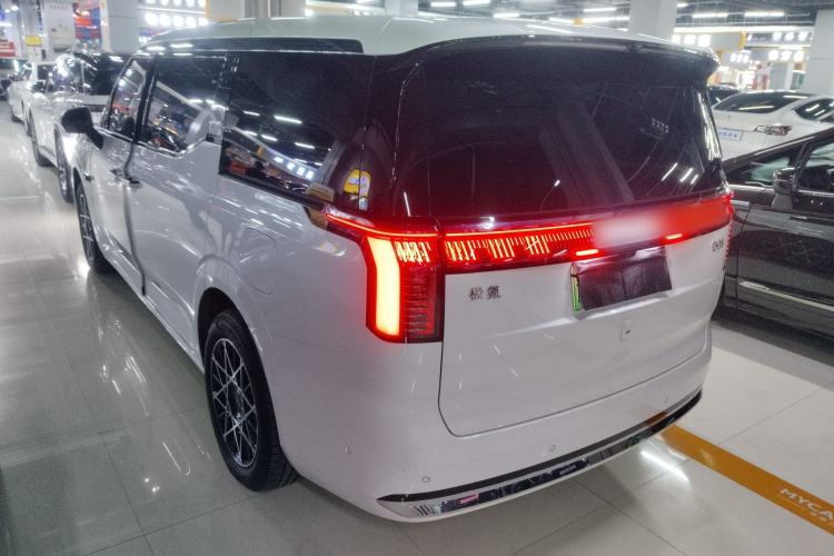 Used Zeekr 009 2024 Six-Seat Executive Version 4WD 108 kWh