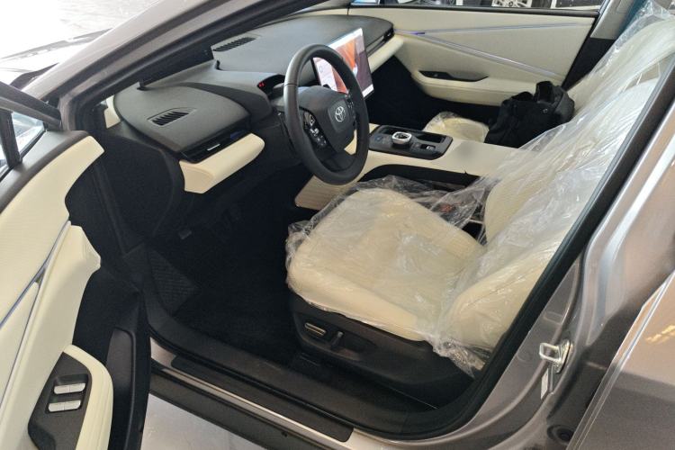 Used Toyota bZ5 2025 Model 550 PRO Driver Seat