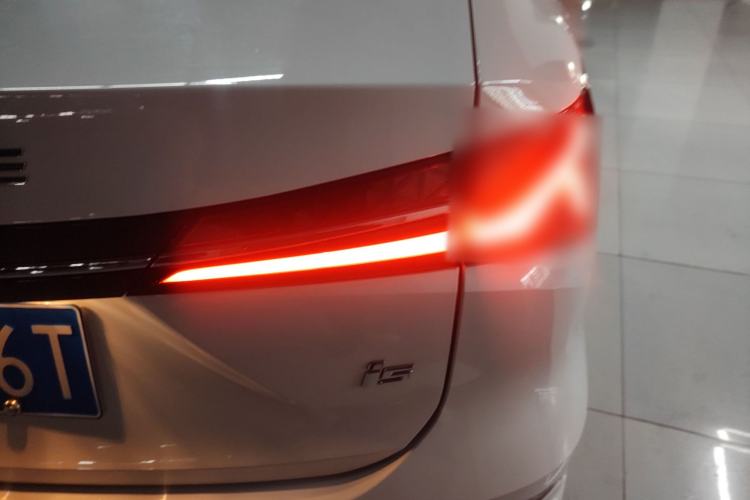 Used Roewe i5 2023 1.5L CVT Luxury Edition Right Rear Taillight