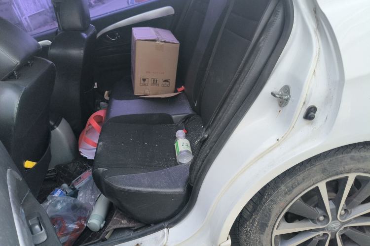 Used Soueast V3 Lingyue 2015 1.5L Manual Style Edition Left Rear Seat