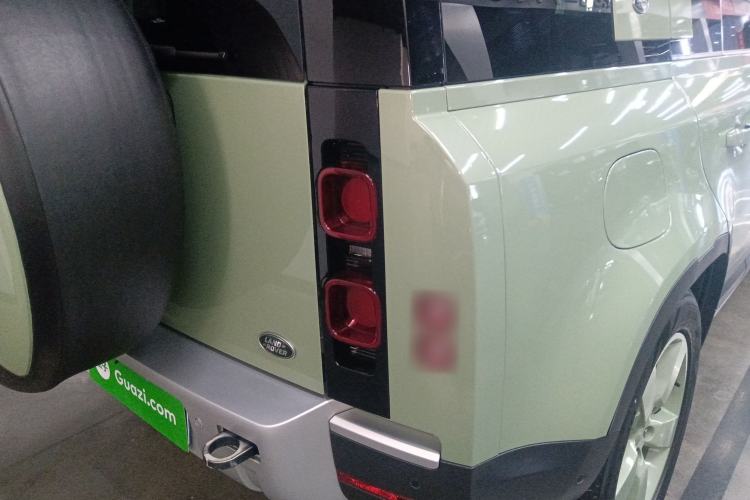 Used Land Rover Defender 2023 110 3.0T P400 75th Anniversary Legend Edition Right Rear Taillight