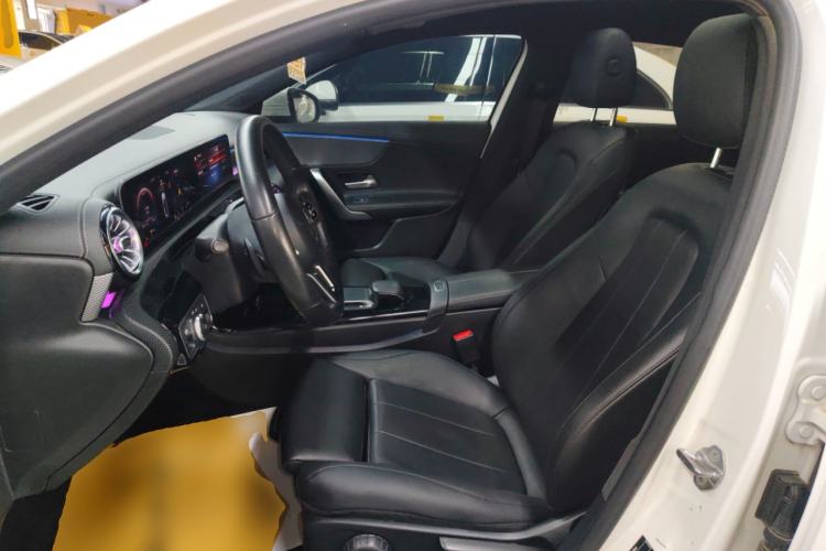 Used Mercedes-Benz A-Class 2020 Facelift A 180 L Sport Sedan Special Configuration
