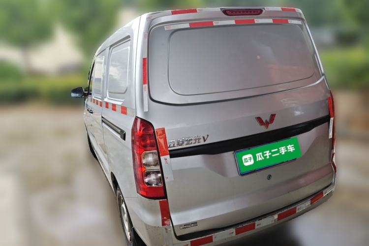 Used Wuling Hongguang V 2022 1.5L Jingqu Edition Enclosed-Window Vehicle with Electric Power Steering LAR
