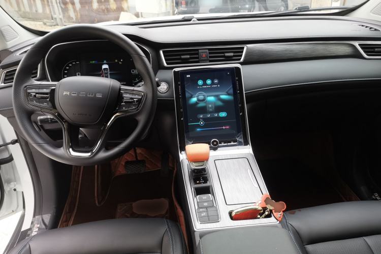 Used Roewe RX5 2025 PLUS 330TGI Automatic Trendsetting Smart Edition