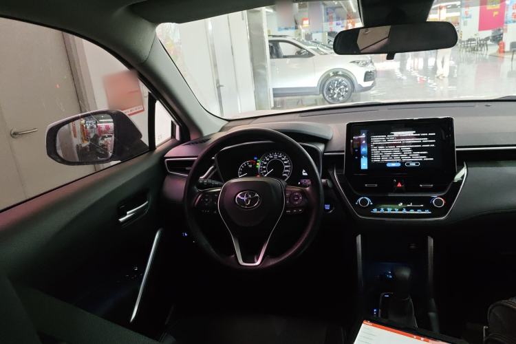 Used Toyota FRONTLANDER 2022 2.0L CVT Luxury PLUS Edition
