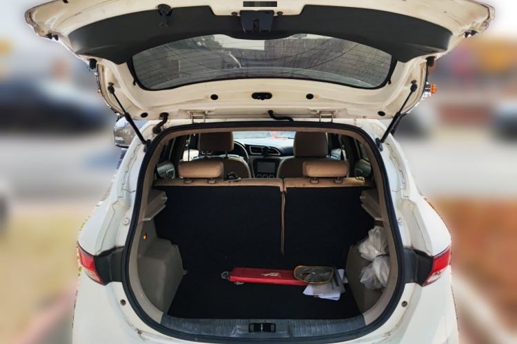 Used FAW Junpai D60 2016 1.5L Manual Luxury Version Trunk