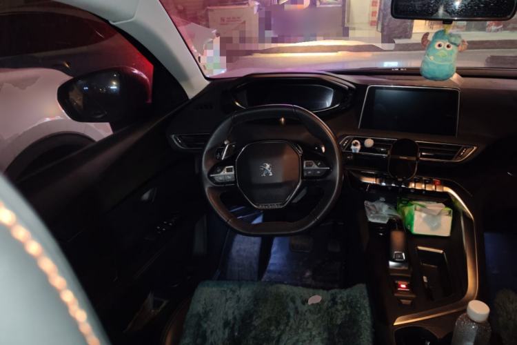 Used Peugeot 5008 2017 380THP 7-Seater Elite Edition Steering Wheel