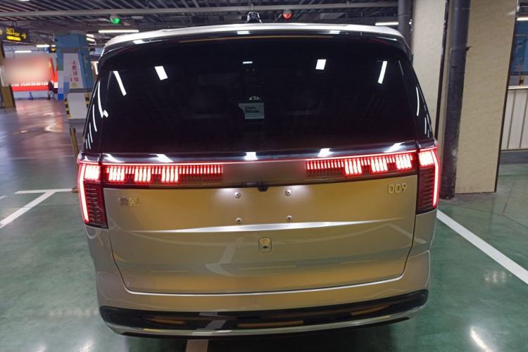 Used Zeekr 009 2022 WE Edition
