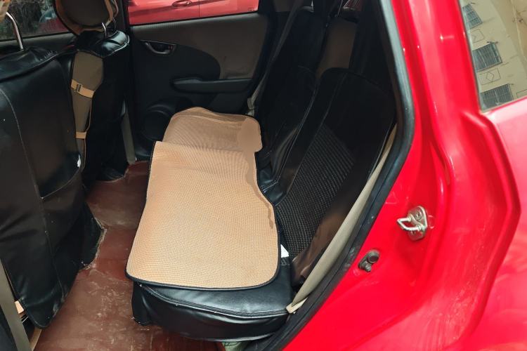 Used Honda Fit 2008 1.5L manual luxury version
