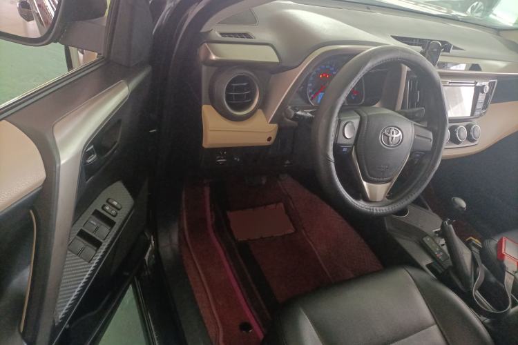 Used Toyota RAV4 2013 2.0L CVT Two-Wheel Drive Urban Edition