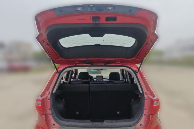 Used BAIC Senova X25 2015 1.5L Manual Elite Edition Trunk