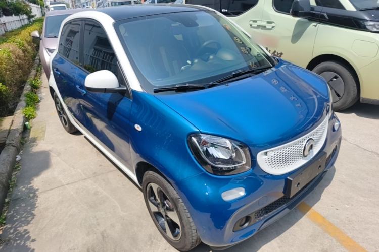 Used smart forfour 2018 1.0L 52kW Passion Edition

