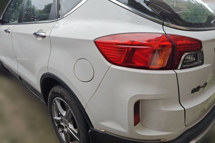 Used Bestune X80 2013 2.0L automatic comfort version
