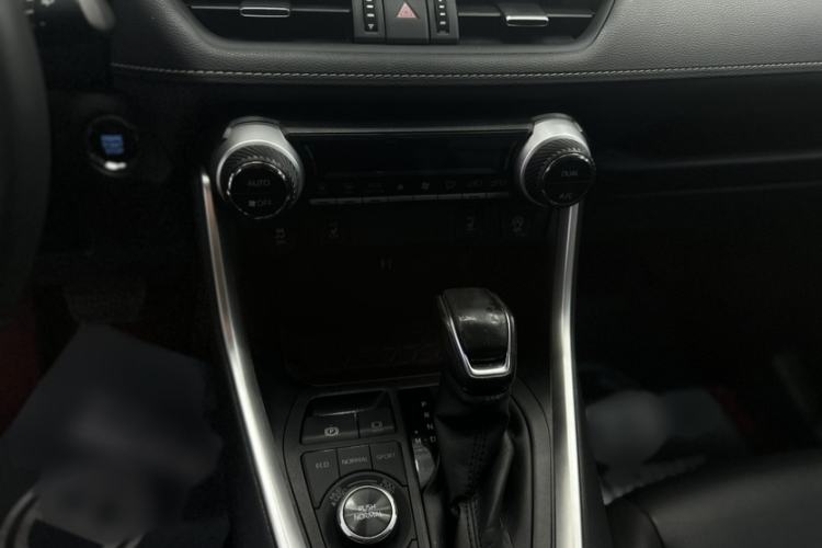 Used Toyota RAV4 2020 2.0L CVT Four-Wheel Drive Prestige Edition
