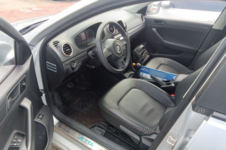Used Volkswagen Jetta 2015 Zhuihui Edition 1.4L Manual Fashion Model Left Front Seat