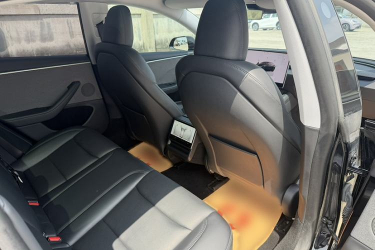 Used Tesla Model 3 2023 Rear-Wheel-Drive Version Interior 4