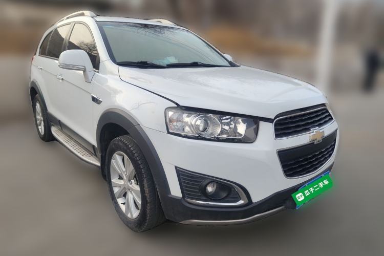 Used Chevrolet Captiva 2015 2.4L 4x4 Flagship Edition 7-Seater