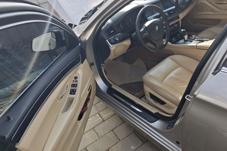 Used BMW 5 Series 2013 520Li Elegant Edition
