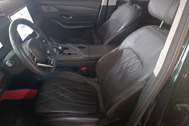 Used JETOUR X90 PRO 2024 2.0T DCT Luxury Edition 7 Seats