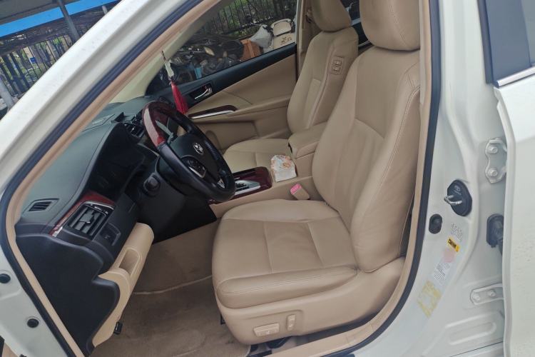 Used Toyota Camry 2013 2.0G Comfort Edition
