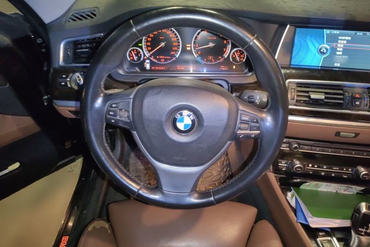 Used BMW 5 Series GT 2010 535i Luxury Edition Steering Wheel