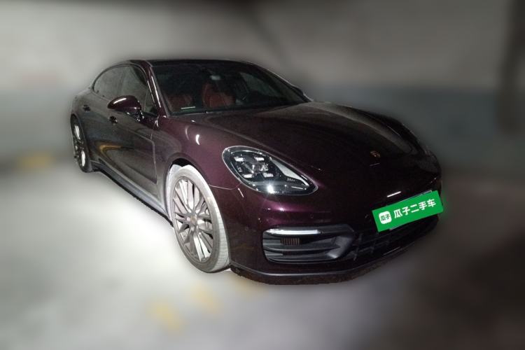Used Porsche Panamera 2023 Restyled Panamera 4 Executive Extended Platinum Edition 2.9T
