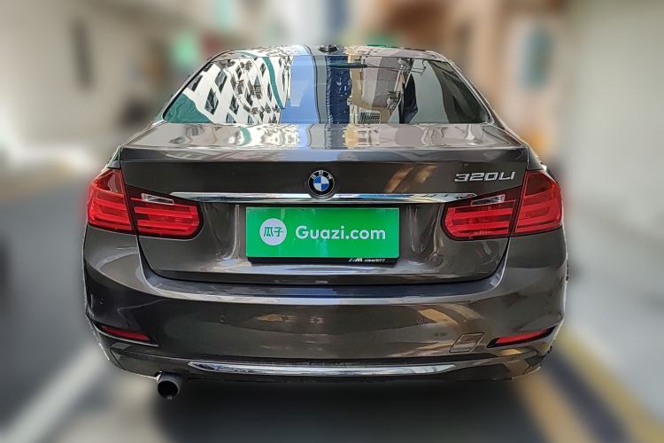 Used BMW 3 Series 2013 Facelifted 320Li Luxury Design Package
