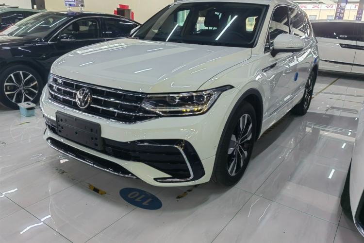 Used Volkswagen Tiguan L 2023 Restyled 330TSI Automatic Two-Wheel Drive R-Line Enhanced Comfort Version