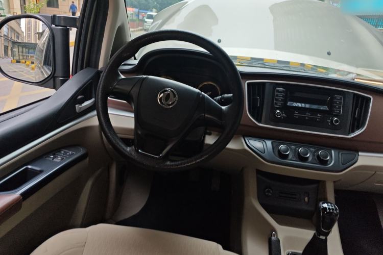 Used FORTHING Lingzhi 2019 M5L 1.6L 7-Seater Standard Model China VI