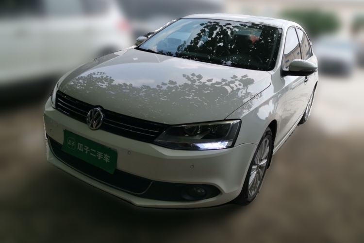 Used Volkswagen Sagitar 2014 1.4TSI Automatic Luxury Model Guazi used car, China used car export, Used car for sale, Used cars, Cheapest cars for sale