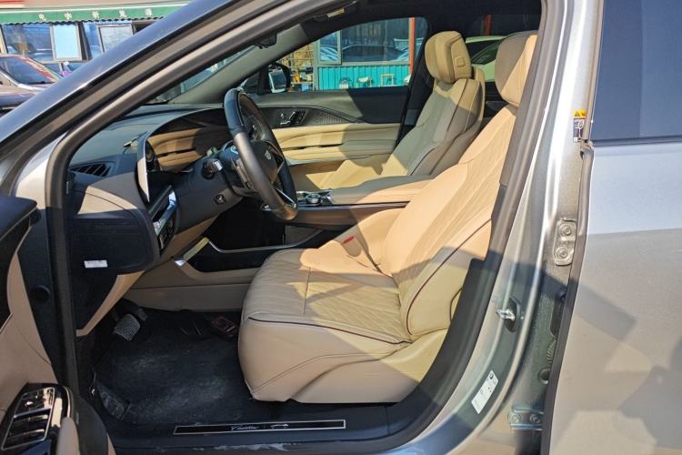 Used Cadillac LYRIQ 2022 Four-Wheel-Drive High-Performance Deluxe Edition