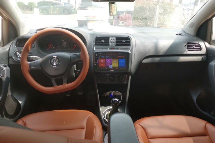 Used Volkswagen Polo 2016 1.4L Manual Fashion Model