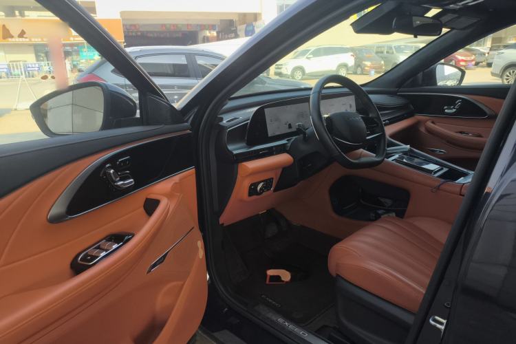 Used EXEED Lingyun 2025 300T Two-Wheel Drive Starry Edition
