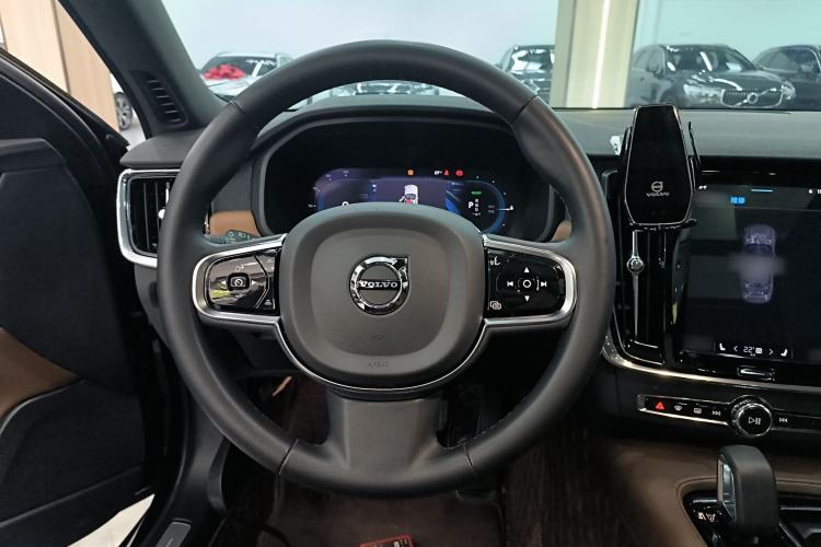 Used Volvo S90 New Energy 2024 Plug-in Hybrid Four-Wheel Drive Long-Range Zhiyi Luxury Edition Steering Wheel