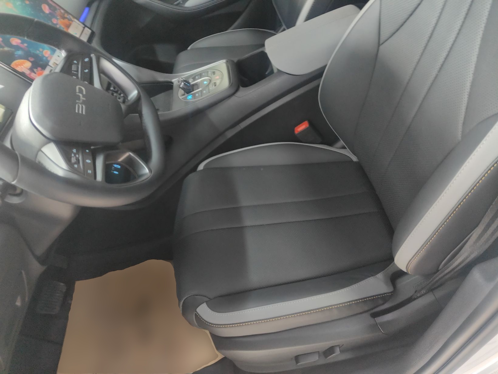 Переднее сиденье в автомобиле