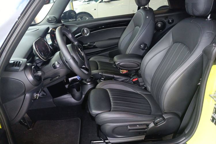 Used MINI MINI 2023 Second Facelift 2.0T COOPER S CABRIO Artist