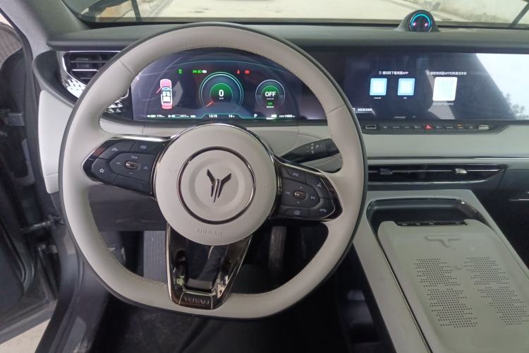 Used VOYAH FREE 2025 318 318 km Rear-Drive Touring Edition