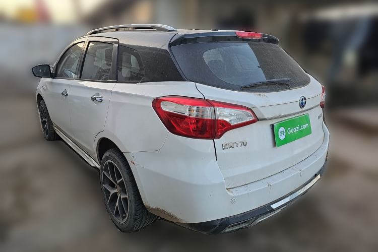 Used Venucia T70 2015 2.0L Manual RuiQu Version
