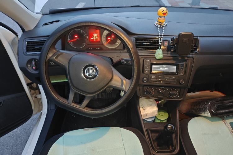 Used Volkswagen Santana 2016 1.4L Manual Fashion Edition Steering Wheel